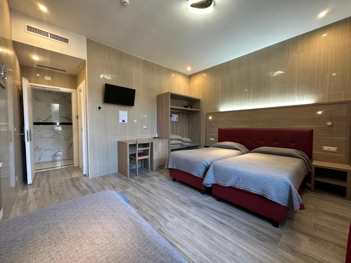 Hotel Midway Milan Extérieur photo