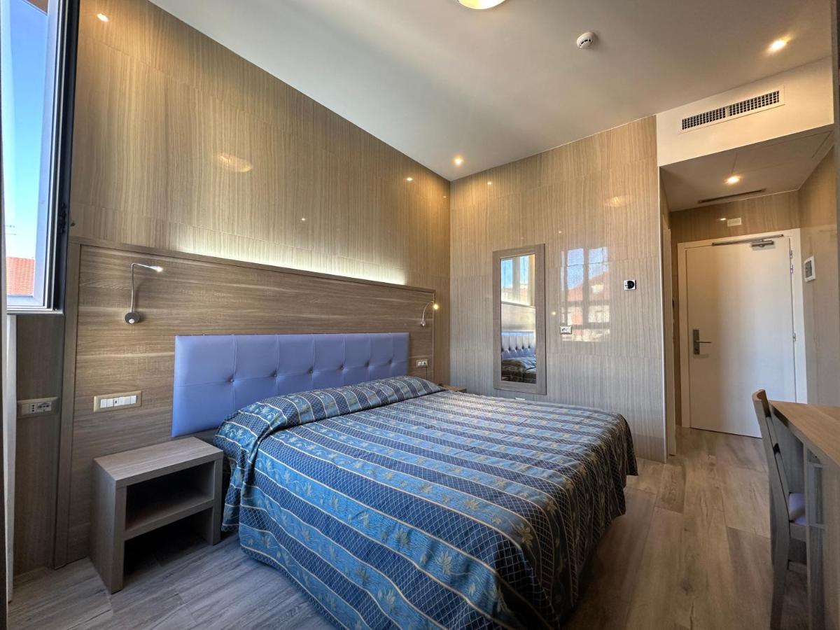 Hotel Midway Milan Extérieur photo