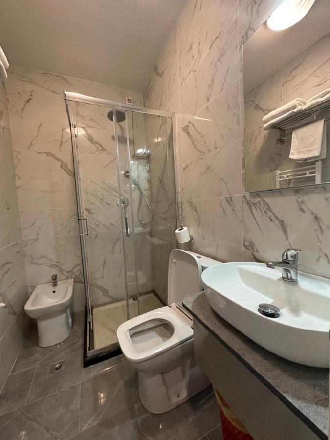 Hotel Midway Milan Extérieur photo