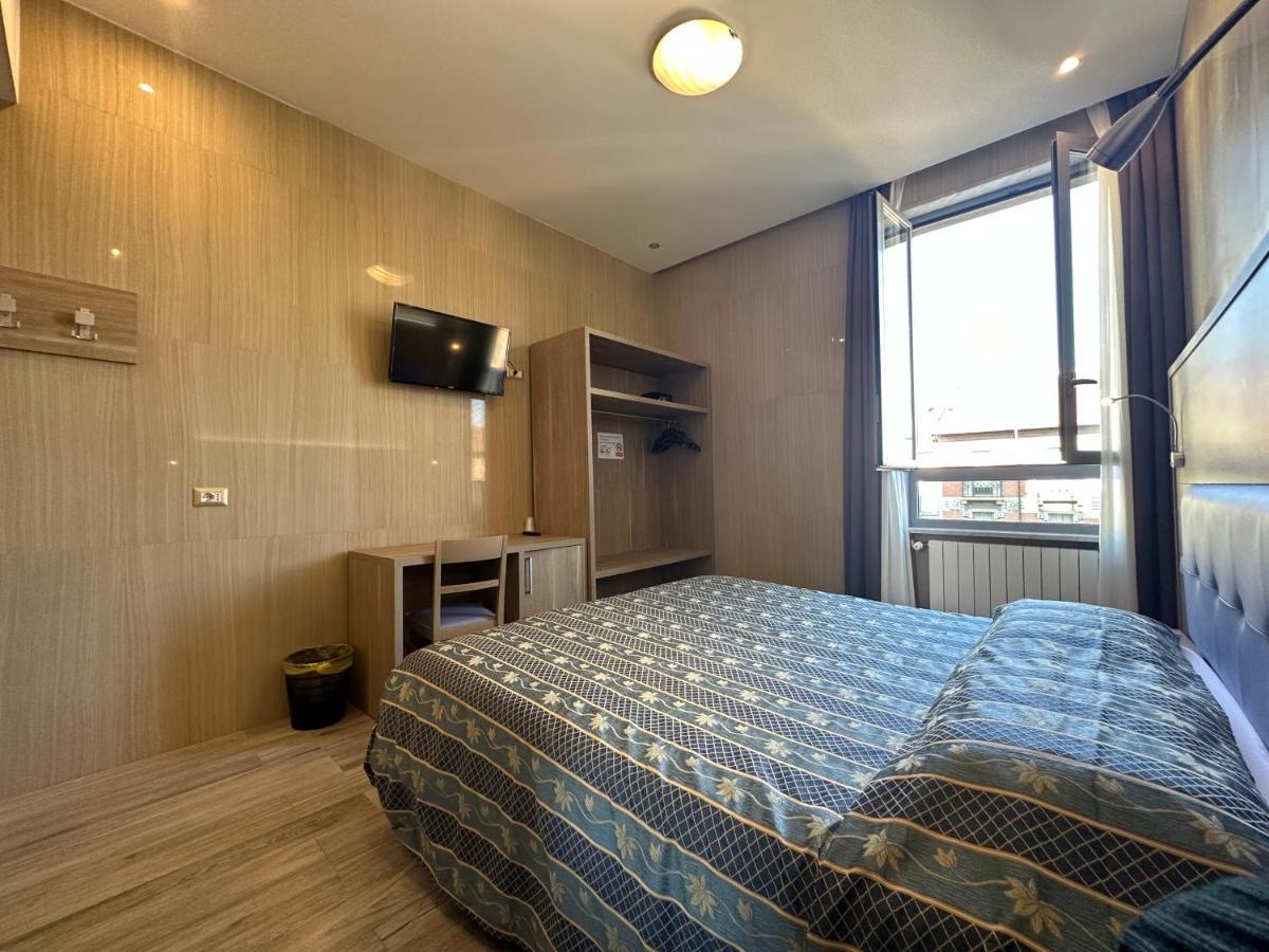 Hotel Midway Milan Extérieur photo