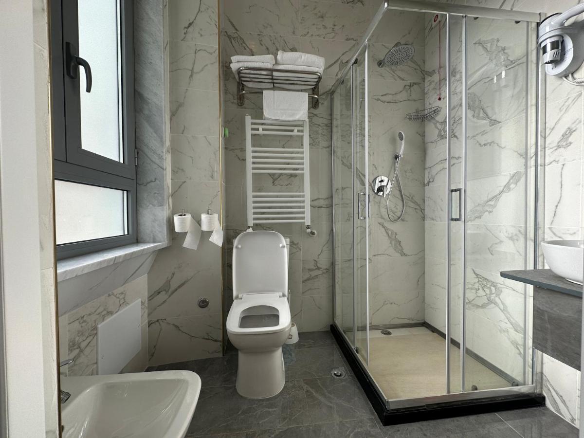 Hotel Midway Milan Extérieur photo