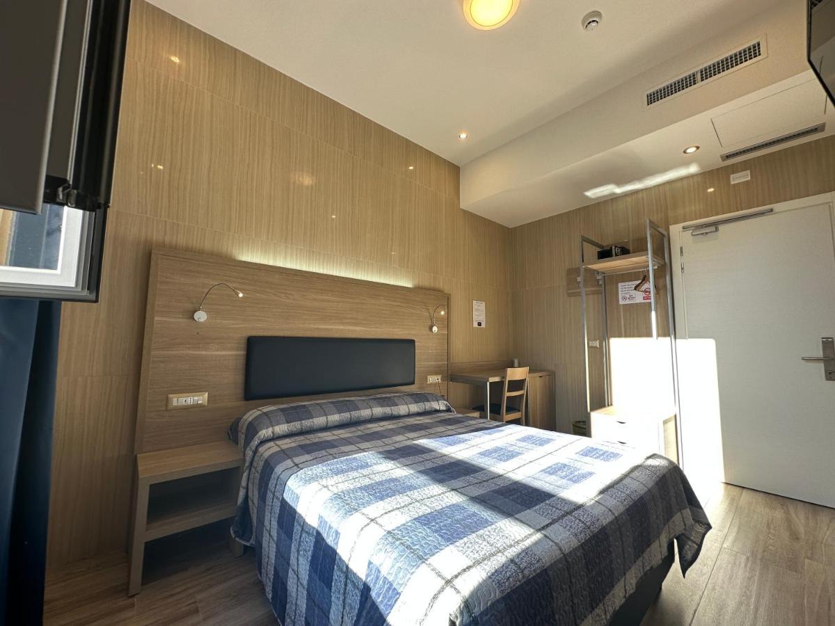 Hotel Midway Milan Extérieur photo