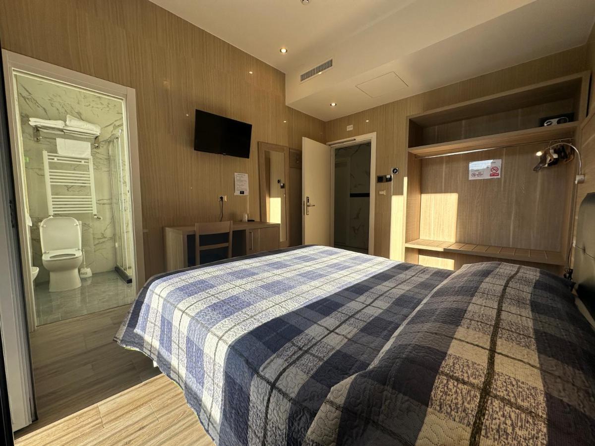 Hotel Midway Milan Extérieur photo