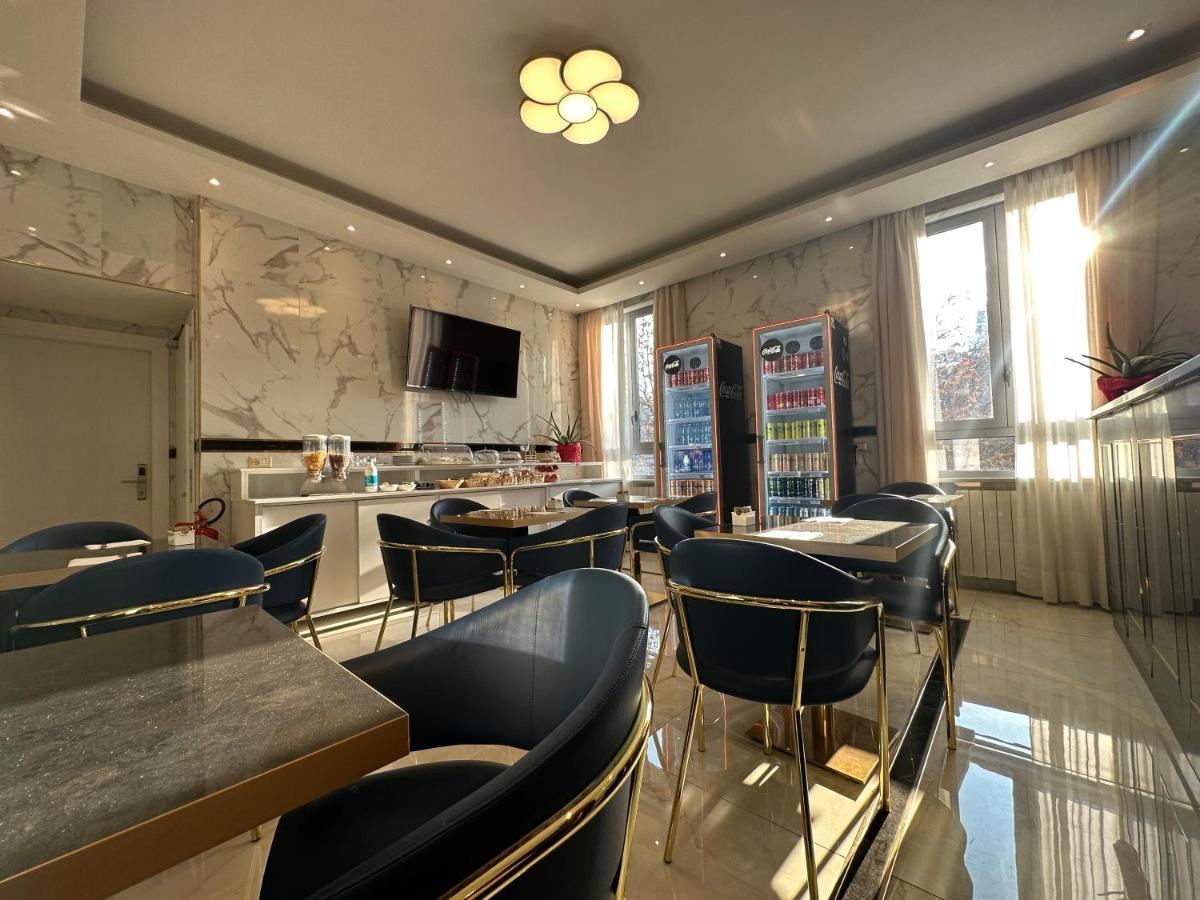 Hotel Midway Milan Extérieur photo