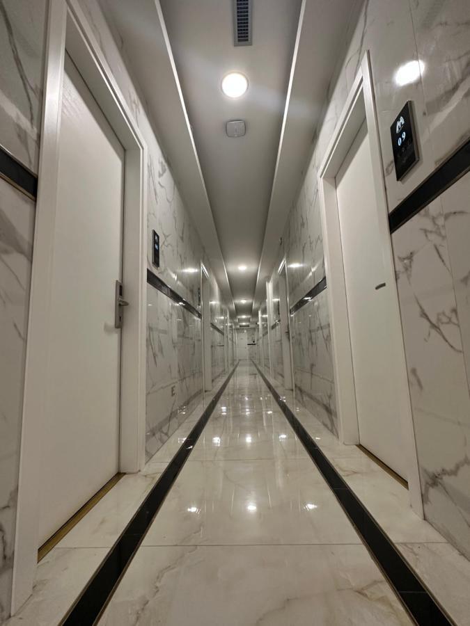 Hotel Midway Milan Extérieur photo