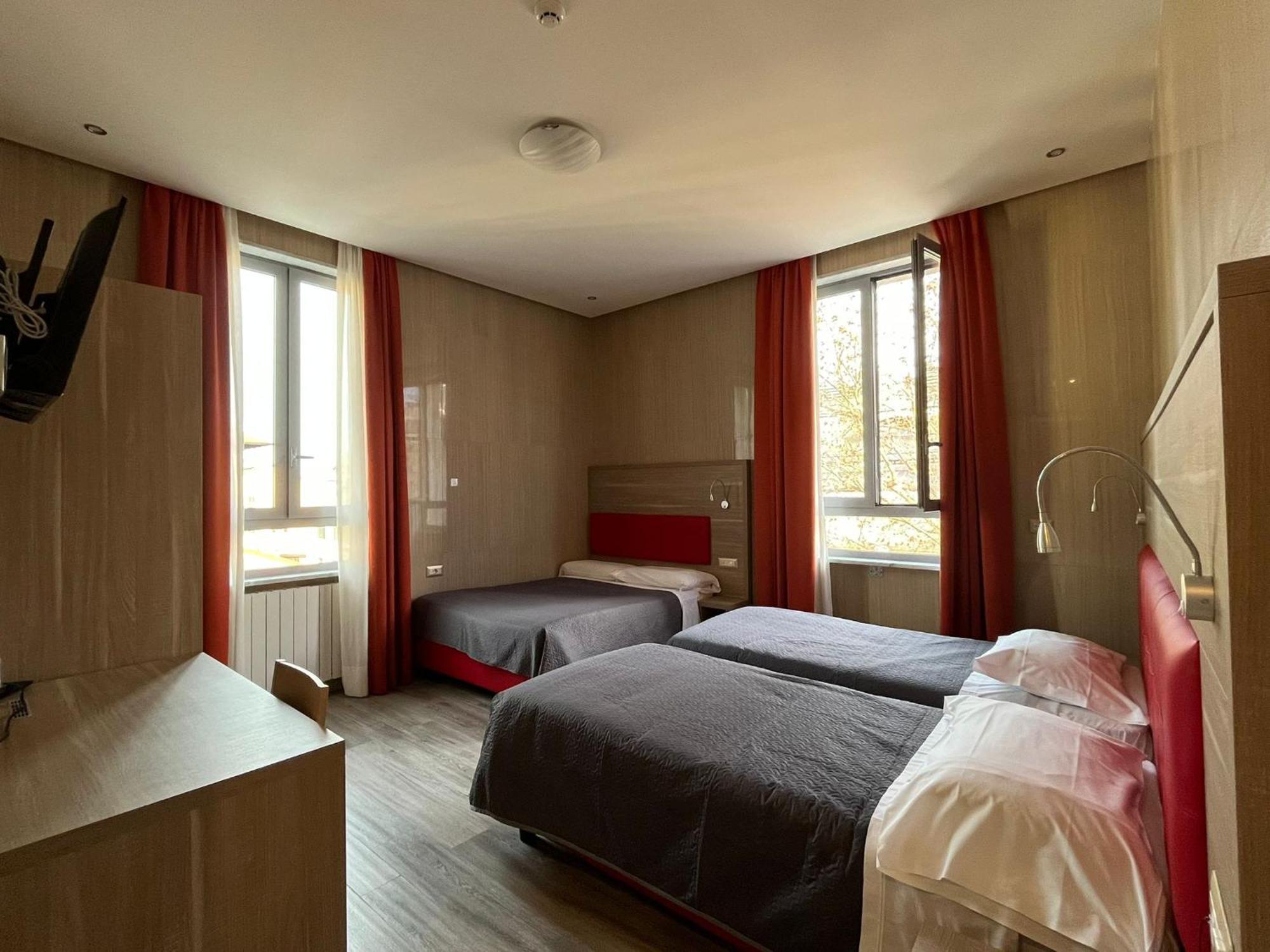 Hotel Midway Milan Extérieur photo