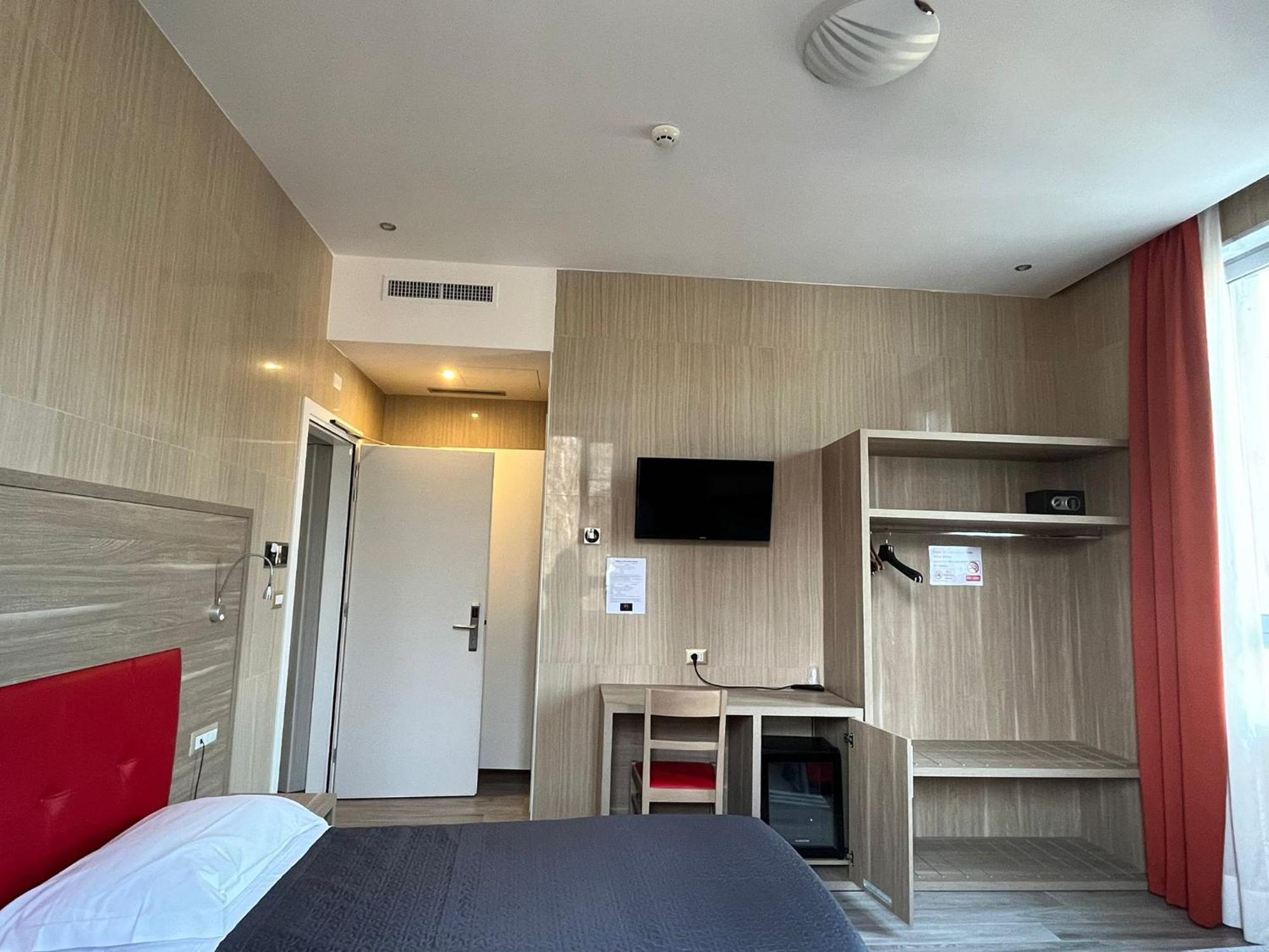 Hotel Midway Milan Extérieur photo