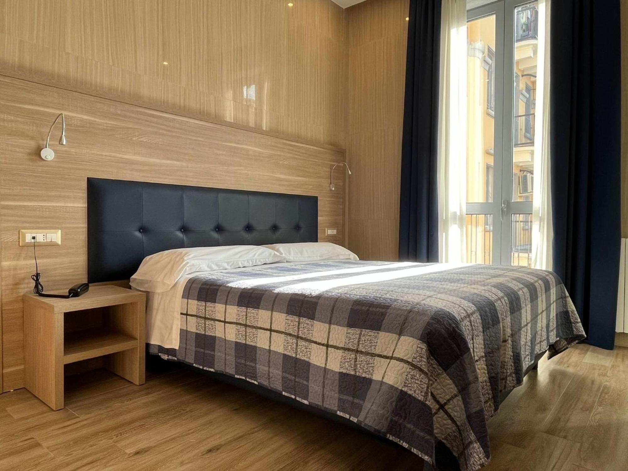 Hotel Midway Milan Extérieur photo